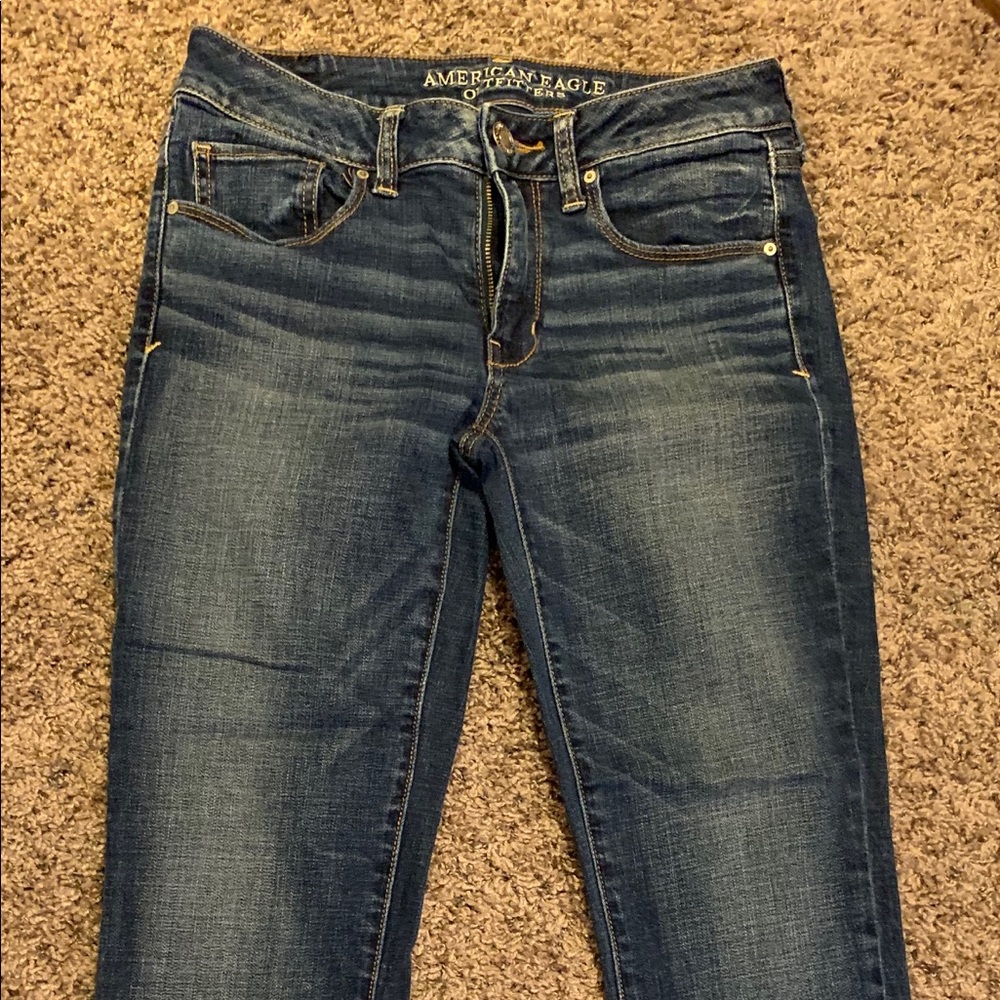 American Eagle super stretch skinny  size 6 short